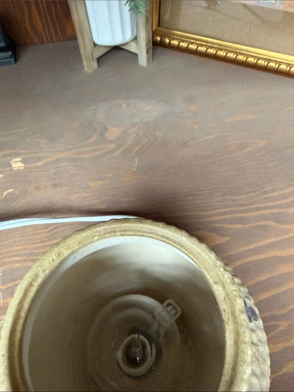 Woven Electric Fragrance Warmer in Natural and Red